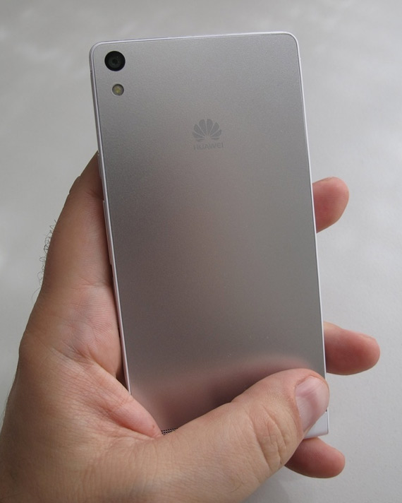 Huawei Ascend P6 hands-on photos