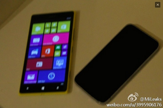 Nokia Lumia 1520 mini