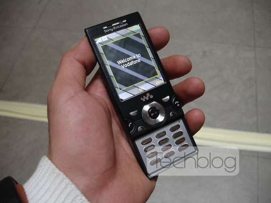 , Sony Ericsson W995 hands-on