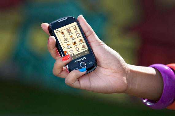 , Samsung Corby S3650, Ένα social κινητό