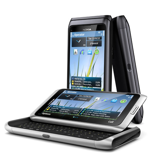 , Nokia E7, Το νέο Communicator με οθόνη AMOLED