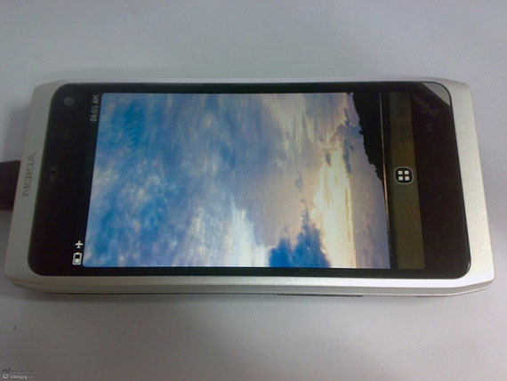 , Nokia N950, Θα είναι το πρώτο MeeGo smartphone