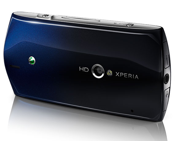 , Sony Ericsson XPERIA Neo, Με οθόνη 3,7 ίντσες και επεξεργαστή 1GHz