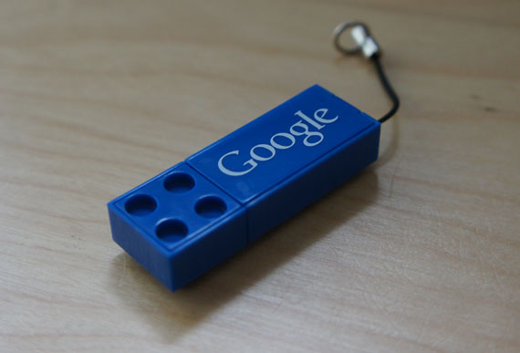 , Κερδίστε ένα USB stick Google Lego [on the fly]