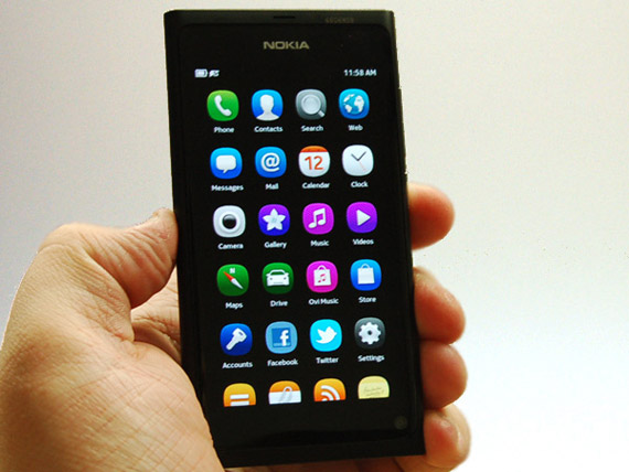 , Nokia N9 με MeeGo, Οι πρώτες live φωτογραφίες hands-on
