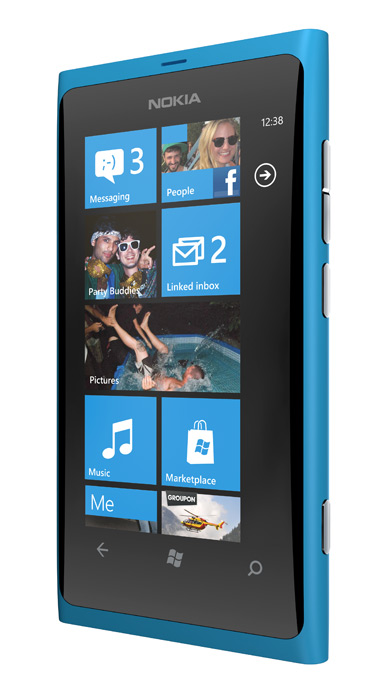 , Nokia Lumia 800, Επίσημα με Windows Phone, οθόνη 3.7 ίντσες AMOLED και N9 look