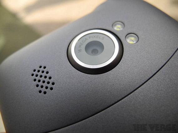 , HTC Titan II, Αμερικάνικο μοντέλο LTE με κάμερα 16 Megapixel