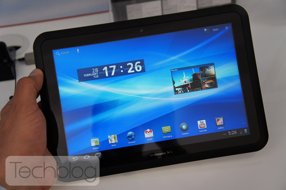, Fujitsu Arrows αδιάβροχο tablet, Hands-on [MWC 2012]