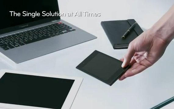 , LG Optimus Vu, Η LG το παρουσιάζει ως mini tablet και το συγκρίνει σε μέγεθος με το iPad