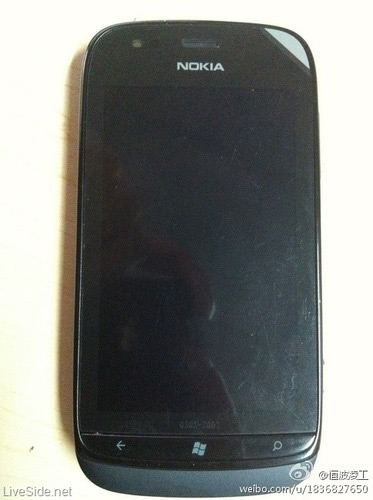 , Nokia Lumia 719, Με οθόνη 3.7 ίντσες και κάμερα 5 Megapixel
