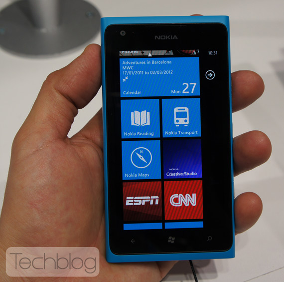 , Nokia Lumia 900 ελληνικό βίντεο παρουσίαση [MWC 2012]