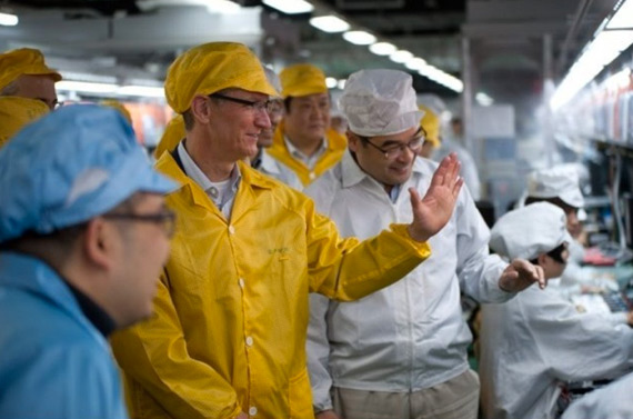 , Φωτογραφίες από την επίσκεψη του Tim Cook σε εργοστάσιο της Foxconn στην Κίνα