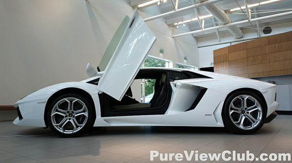 , Lamborghini Aventador με την κάμερα του Nokia 808 Pure View