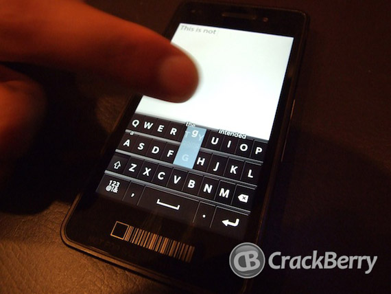 , BlackBerry 10, Φωτογραφίες hands-on από το CrackBerry