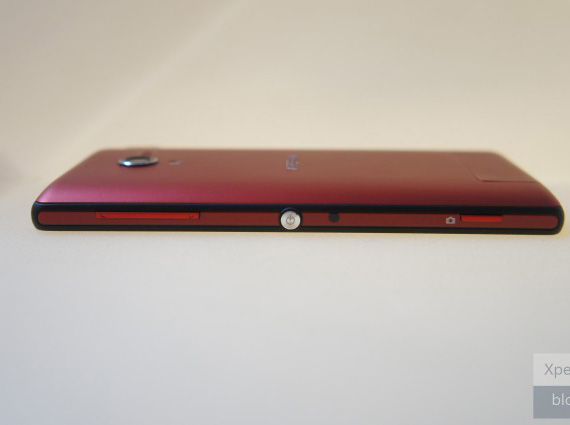Sony Xperia ZL, Sony Xperia ZL στο κόκκινο της φωτιάς