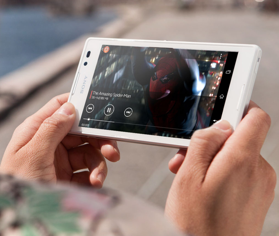 Sony Xperia C announced, Sony Xperia C, Το πρώτο της smartphone με επεξεργαστή MediaTek