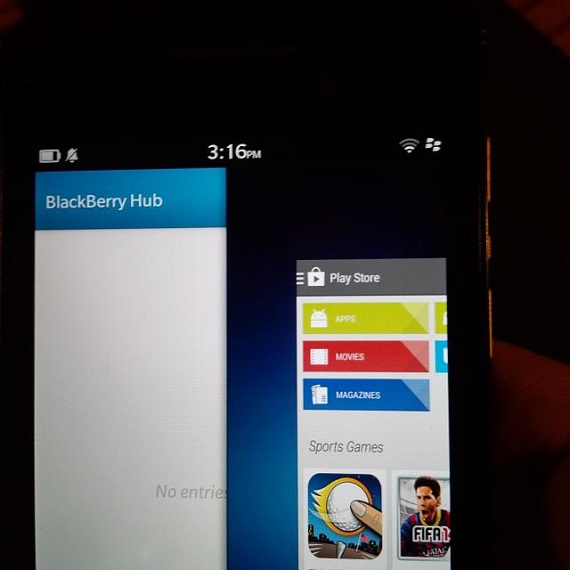 BlackBerry 10, BlackBerry, Φωτογραφίες δείχνουν το Google Play να τρέχει στο BlackBerry 10.2.1