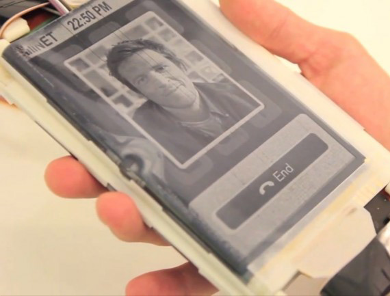 , PaperFold smartphone με 3 οθόνες τεχνολογίας e-ink