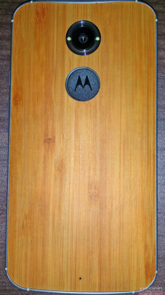 motorola moto x+1 prototype, Motorola Moto X+1, εμφανίζεται σε protoype με ξύλινο καπάκι και τεράστια κάμερα