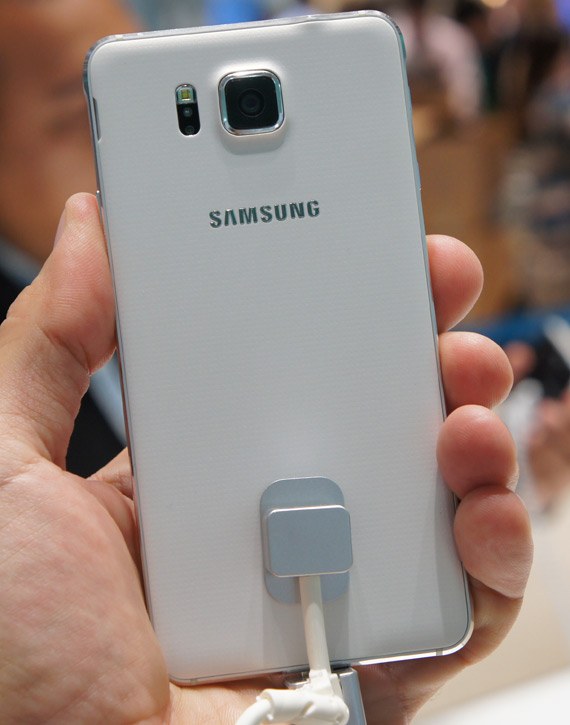 Samsung Galaxy Alpha hands-on IFA 2014, Samsung Galaxy Alpha ελληνικό βίντεο παρουσίαση [IFA 2014]
