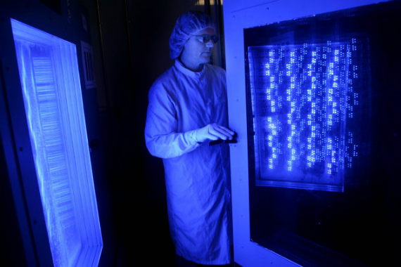 blue led nobel prize, Νόμπελ Φυσικής στους επιστήμονες πίσω από το μπλε LED