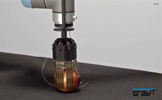 ρομποτικό χέρι με στατικό ηλεκτρισμό, Ρομποτικό χέρι σηκώνει αντικείμενα χρησιμοποιώντας στατικό ηλεκτρισμό