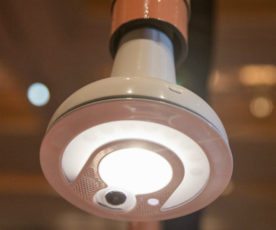 smart lighthubces 2015, Έξυπνες λάμπες ενισχύουν το WiFi και αναγνωρίζουν τους κλέφτες [CES 2015]