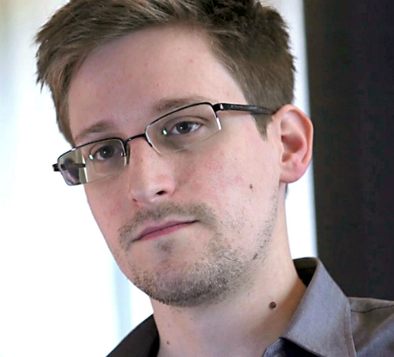 snowden προειδοποιεί για κρυφό λογισμικό σε iPhone, Edward Snowden, γιατί αρνείται να χρησιμοποιήσει iPhone