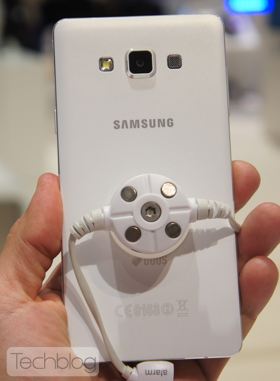 Samsung Galaxy A7 hands-on, Samsung Galaxy A7 ελληνικό hands-on video