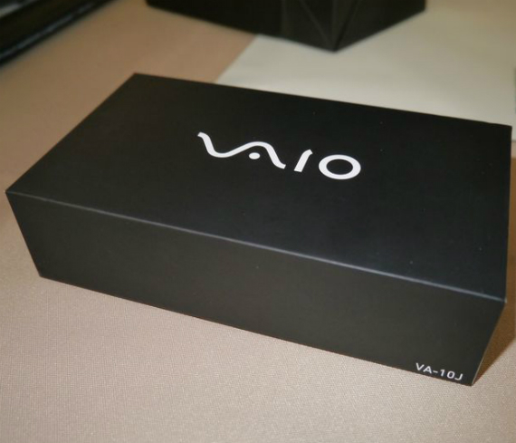 vaio smartphone, Vaio: Παρουσίασε το κουτί από το επερχόμενο smartphone
