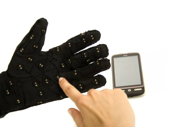 Mobile Lorm Glove, Mobile Lorm Glove: Τρόπος επικοινωνίας για τυφλά &#8211; κωφά άτομα
