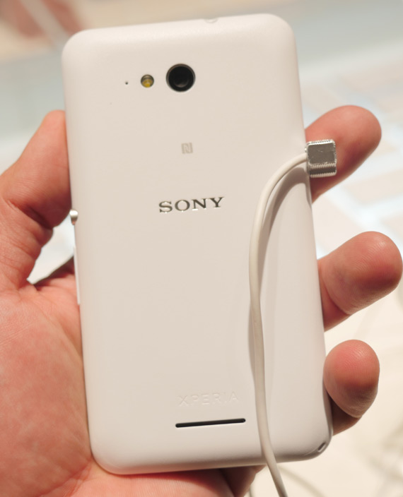 Sony Xperia E4g MWC 2015, Sony Xperia E4g ελληνικό hands-on video [MWC 2015]