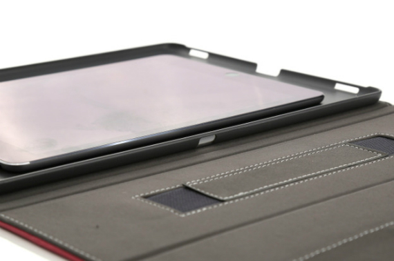ipad pro θήκη, iPad Pro: Θήκη δείχνει το τεράστιο μέγεθος δίπλα στο iPad Air 2