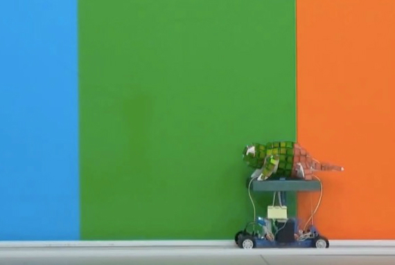 robot chameleon, Ρομπότ χαμαιλέοντας αλλάζει χρώματα εξαιρετικά γρήγορα [video]