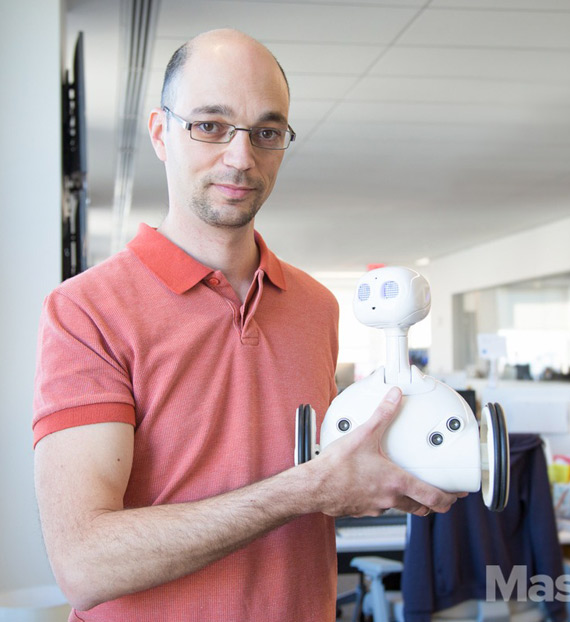Robit home robot, Robit: Το προσιτό home robot γίνεται πραγματικότητα