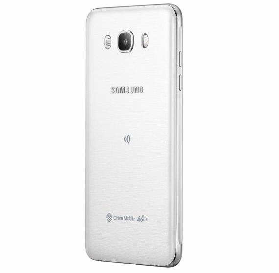 samsung galaxy j7 j5 2016, Samsung Galaxy J7 &#038; J5 (2016): Επίσημα με selfie κάμερα 5MP και LED flash
