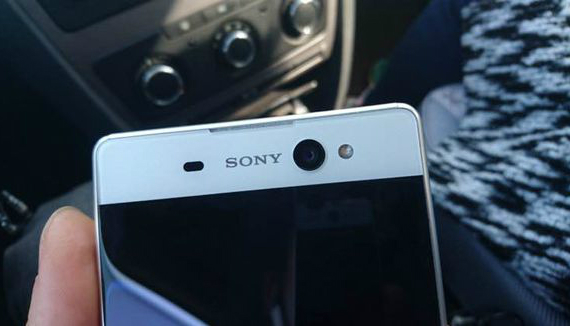 sony xperia c6, Sony Xperia C6: Φωτογραφίζεται με οθόνη 6 ιντσών