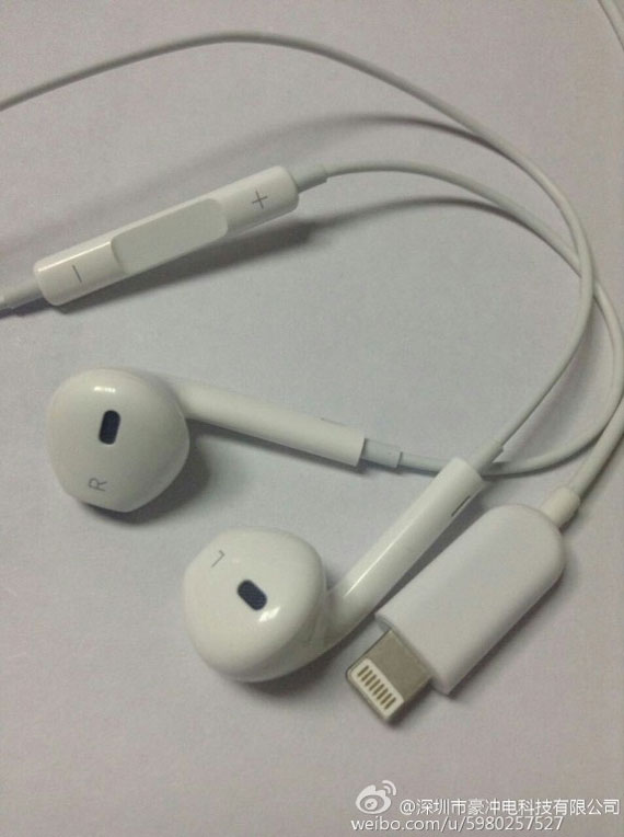 Apple EarPods, Apple EarPods: Φωτογραφίες τους με lightning connector