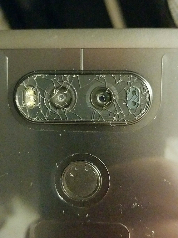 lg v20 camera glass, LG V20: Προβλήματα με το γυαλί της κάμερας που σπάει εύκολα;