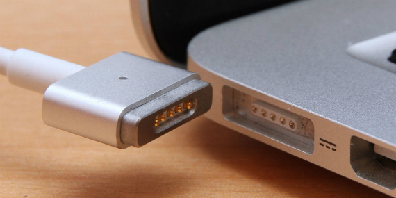 Apple MacBook Pro disappontments what we miss SD Card MagSafe TouchBar HDMI, Τι μας προβλημάτισε με τα νέα MacBook Pro εκτός απο την τιμή;