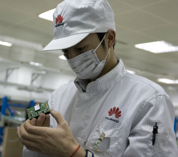 huawei employees, WSJ: Η επιτυχία της Huawei βασίζεται στην αφοσίωση των υπαλλήλων της