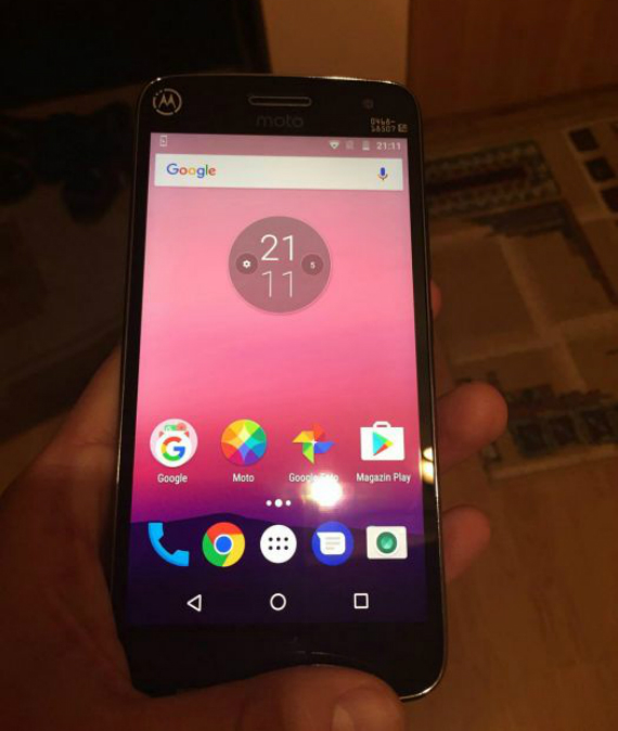 Moto G5 Plus photos, Moto G5 Plus: Ποζάρει στην κάμερα και φορά Android 7 Nougat