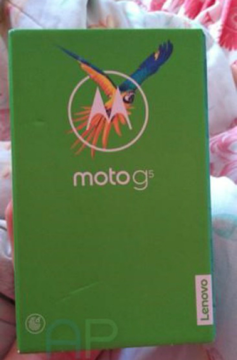 moto g5 specs, Moto G5: Τεχνικά χαρακτηριστικά και φωτογραφίες δίπλα στο κουτί του