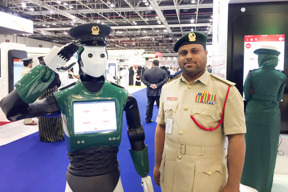 Ντουμπάι ρομπότ αστυνομικοί, Robot αστυνομικοί στις υπηρεσίες του Ντουμπάι