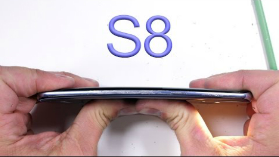 Samsung Galaxy S8 tortures, Samsung Galaxy S8: Δοκιμάζεται σε γρατζουνιές, φωτιά και bend test [video]