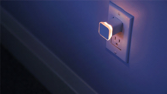 Aumi Mini φωτάκι, Aumi Mini: Το έξυπνο Wi-Fi φωτάκι νυχτός