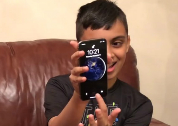 iPhone X Face ID, iPhone X: 10χρονος ξεγελά το Face ID