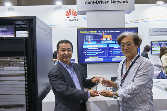 huawei κατακτά πέντε βραβεία έκθεση interop 2018, Η Huawei κατακτά πέντε βραβεία στην έκθεση Interop Tokyo 2018