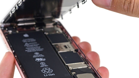 Apple μπαταρίες, Η Apple αντικατέστησε 11 εκ. μπαταρίες iPhone, μέσα στο 2018