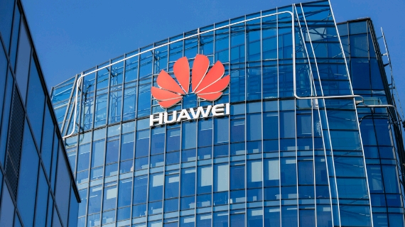 Huawei τιμωρεί πρόστιμο υπεύθυνους πρωτοχρονιάτικο tweet μέσω iPhone, Η Huawei τιμωρεί με πρόστιμο τους υπεύθυνους για το πρωτοχρονιάτικο tweet μέσω iPhone
